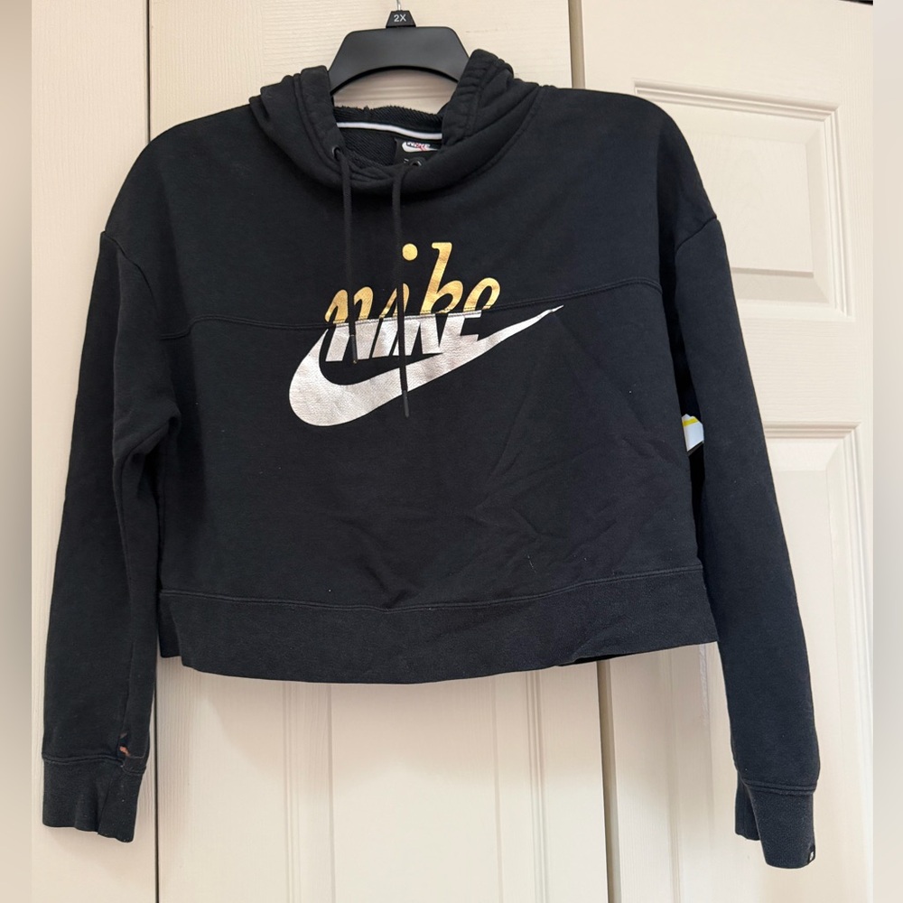 EUC - Nike Women's Black and Gold Crop  Hoodie Sweatshirt - Woman's Small